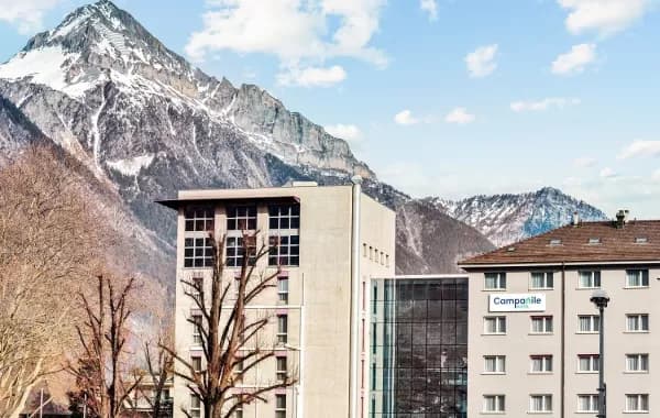 Hotel Campanile Außenansicht