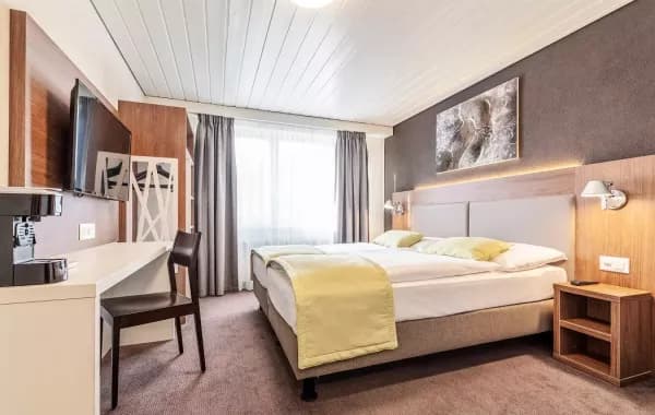 Hotel Campanile Innenzimmer